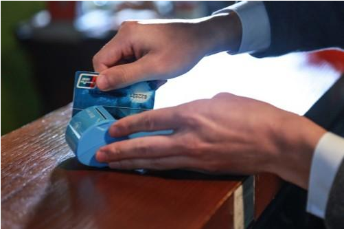 银联一清pos机刷卡消费方法